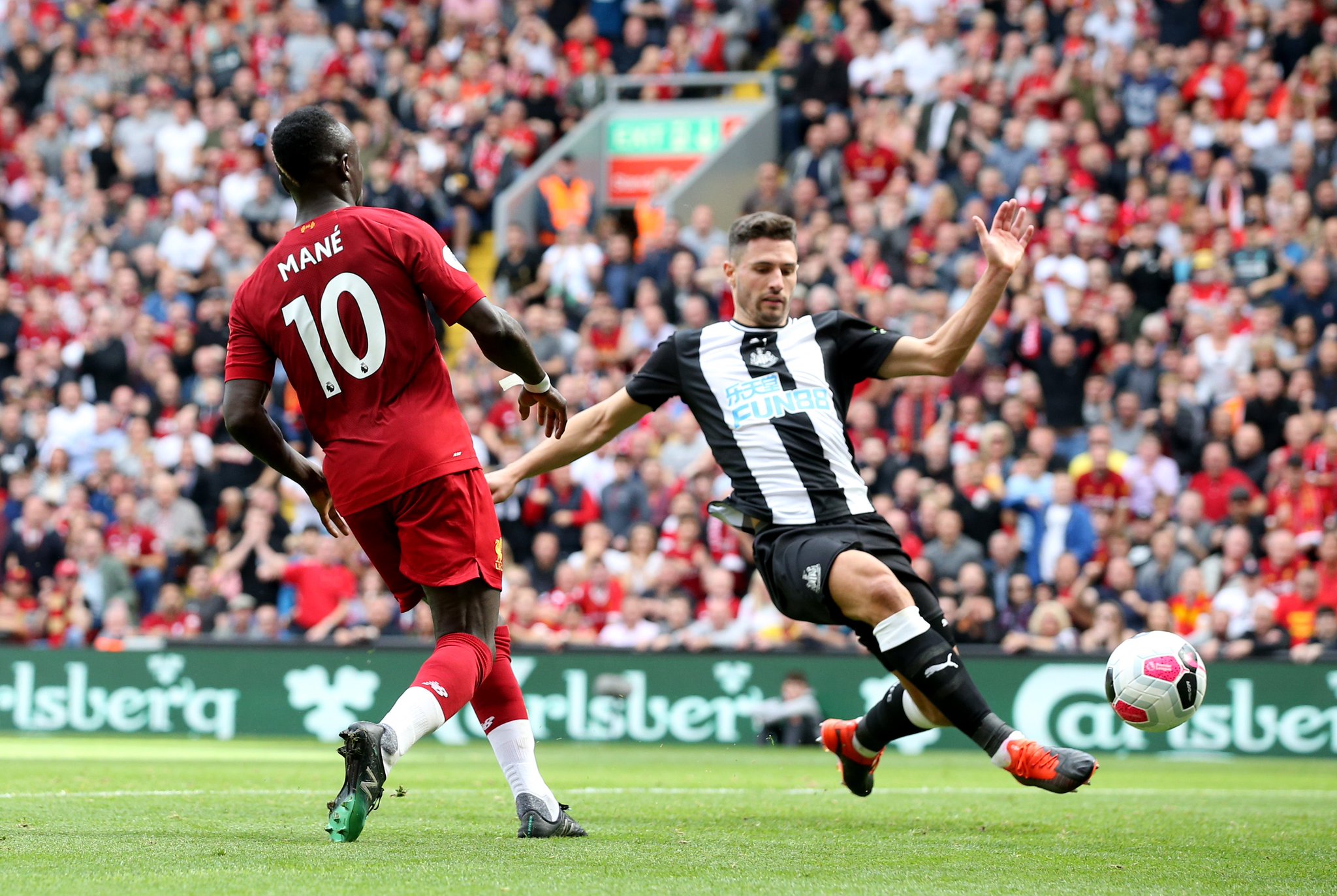 联赛中屡屡 联赛中屡屡